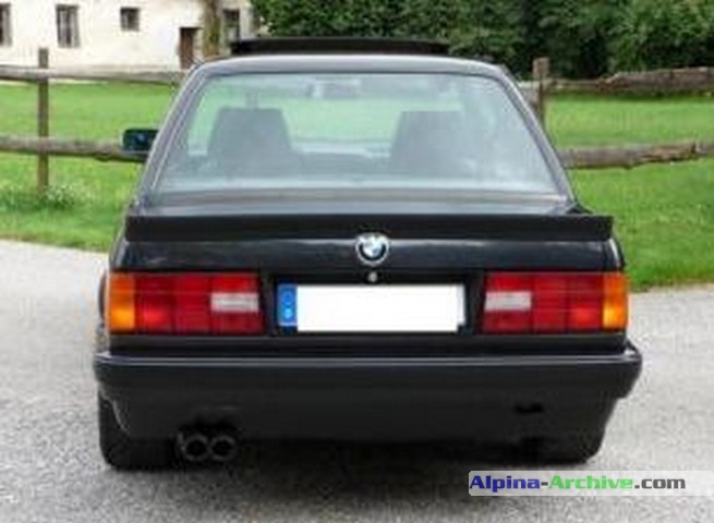 Alpina B3 E30